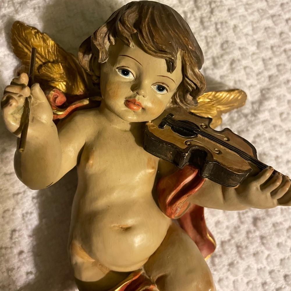 Santini Cherubic Angel Wall Decor with Violin - Picture 8 of 8